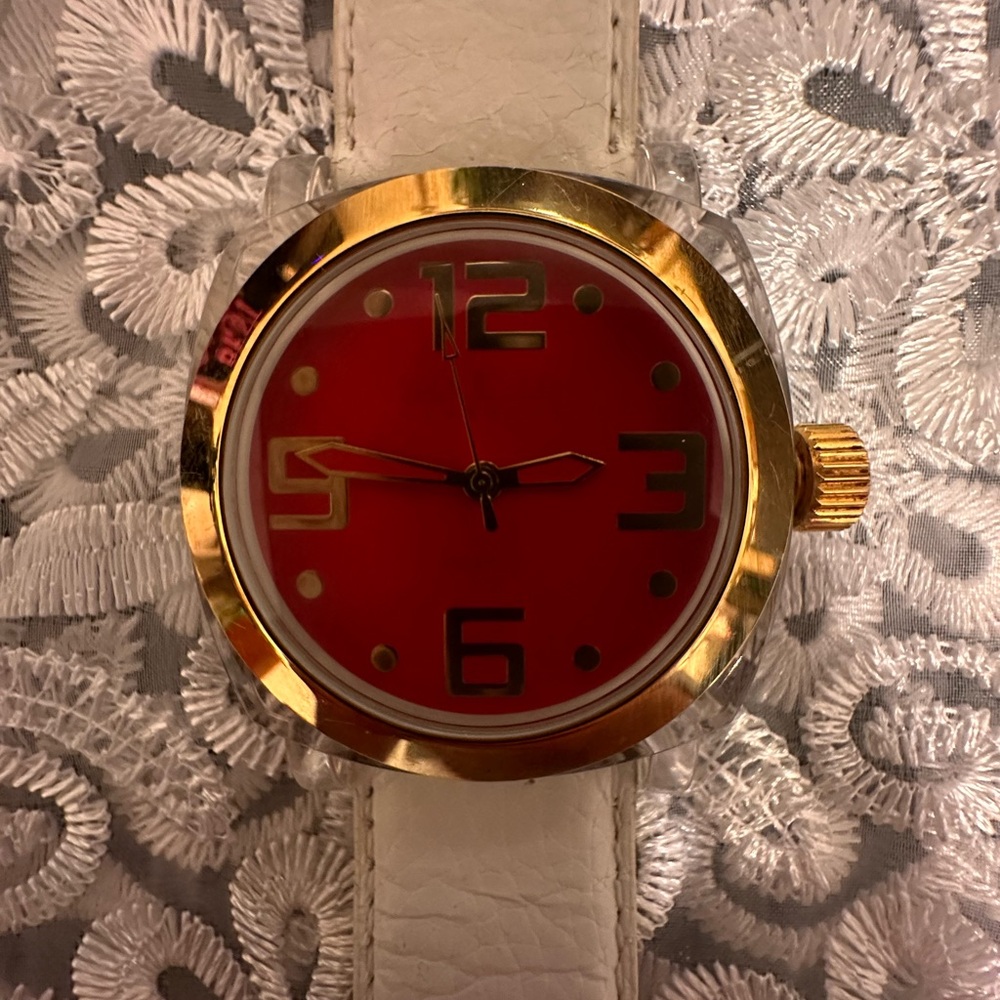 Joan Rivers classics v377 red dial quartz watch